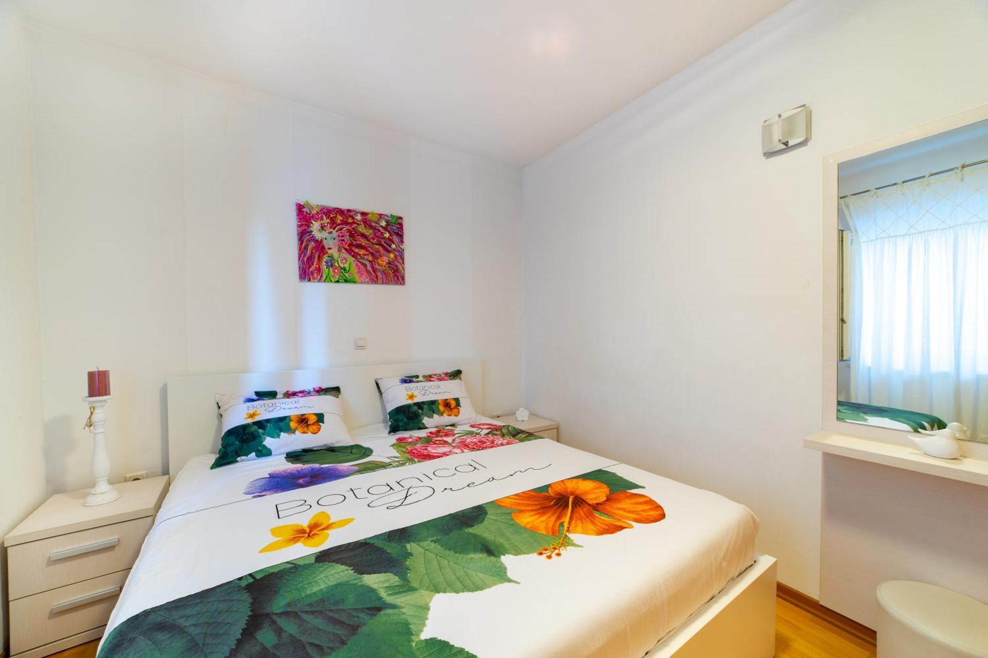 Apartment Happy In Split Center 10 Min Walk From Bacvice Beach エクステリア 写真